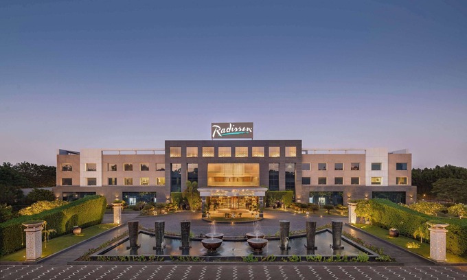 Gandhidham Hotel | Discover Radisson Hotel Kandla: A 4-Star Retreat with Spa