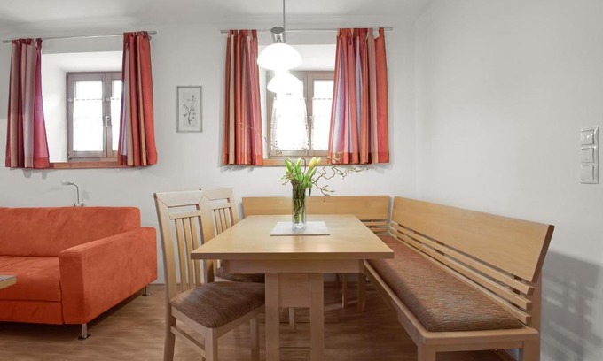 Feldthurns Apartment | Rafaser - Apartment Albina: Guest Rated 9.5, Pet Friendly Stay