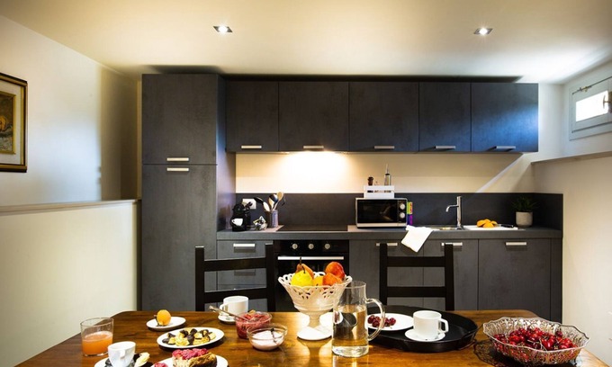 San Gersole-Torre Rosse Apartment | Raffaello Apartment with Garden & Pool Access Awaits You