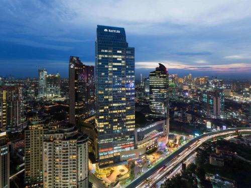 Kuningan Hotel | Experience Elegance at Raffles Jakarta - 5 Star Retreat