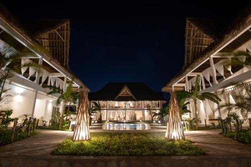 Watamu Villa | Relax at Rafiki Tamu Residential Resort - Oceanfront Bliss