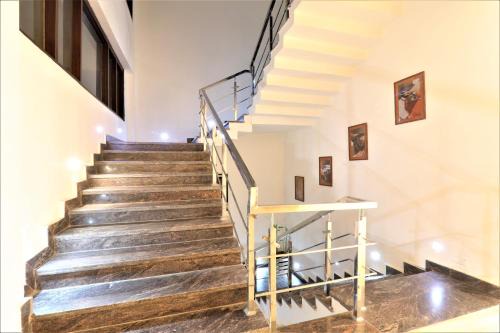 Bara Banki Resort | Discover Raga's Resort: Pet-Friendly & Family Welcome Stay