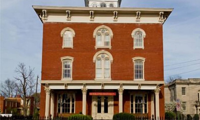 Petersburg Bed & Breakfast | Guest Rated 9.8: Ragland Mansion B&B with Spa & Breakfast