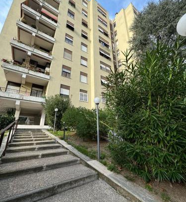Rome House | Relax at Rahima Guest House with Hot Tub Amenities