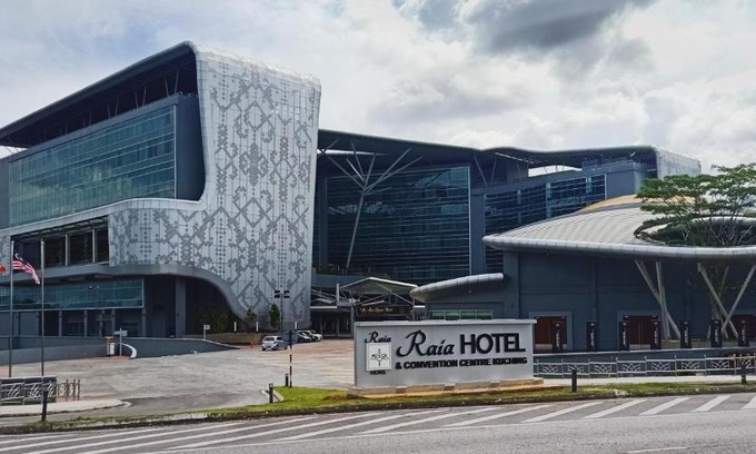 Kuching Hotel | Discover Raia Hotel & Convention Centre Kuching Today!