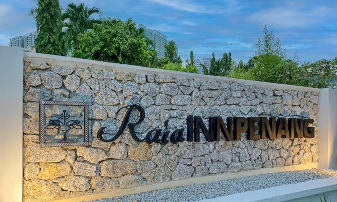 Bayan Lepas Hotel | Discover Raia Inn Penang: Family-Friendly with Great Amenities