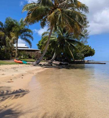 Teahupoo House | RAIATEA - The Beach House with Private Lagoon Access