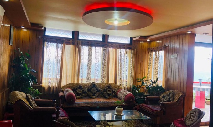 Lebong and Mineral Spring Tea Garden House | Pet-Friendly Raibas Homestay: Guest Rated 9.7/10