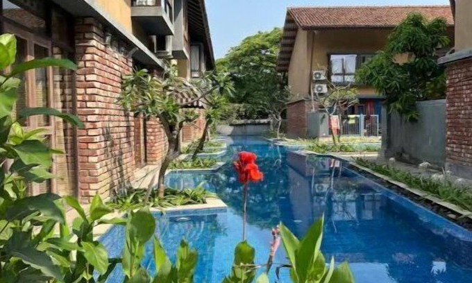 Roychak House | Elegant Duplex House in Raichak with Poolside Views