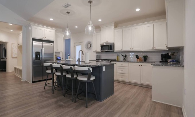 Lubbock House | Top-Rated Raider Manor: Minutes from Tech & Med Amenities