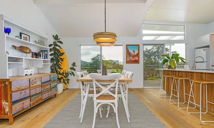 Mooball Cottage | Rail Trail Retreat: Artisan Home Near Pristine Beaches