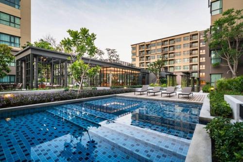 Cha-am Apartment | Oceanfront Rain Condo in Cha Am-Huahin with Pool Access