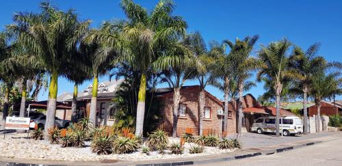 Uitenhage House | Family-Friendly Rainbow Guest House with Great Reviews
