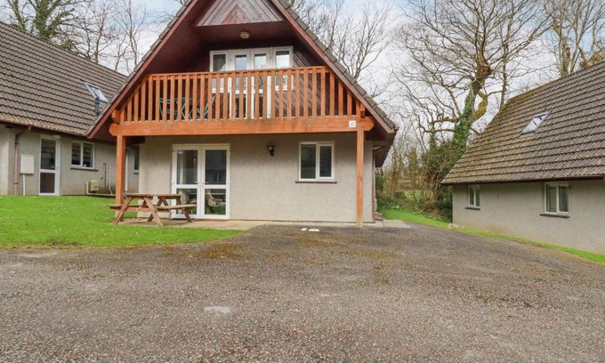 Saint Breward House | Pet-Friendly Rainbow Lodge: 4-Star Retreat with High Ratings
