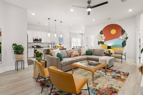 Goose Creek Apartment | Welcoming Rainbow Oaks House: Family & Pet-Friendly Stay