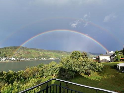 Mainz-Bingen Apartment | Unforgettable Stays at Rainer’s Rheinblick - Rated 9.5/10
