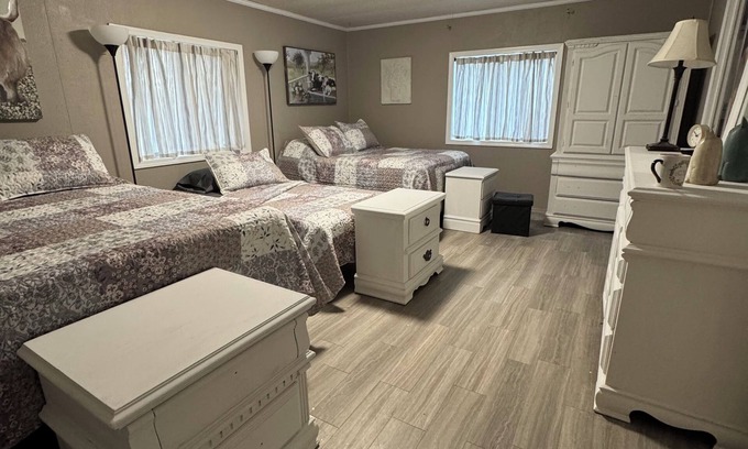 Kennewick Other | Rainy Acres Flower Farm Retreat House