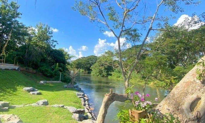 Klat Luang House | Discover Raipaiya Kengkrajarn: Family-Friendly Getaway
