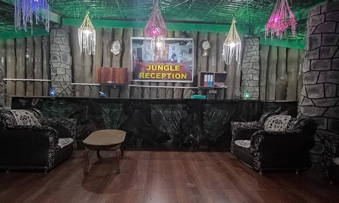 Sidhi Hotel | Discover Rajan Jungle Resort: Family-Friendly Getaway