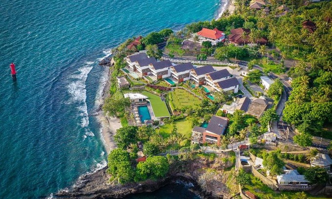 Senggigi Resort | Experience Seaside Serenity at Rajavilla Lombok Resort