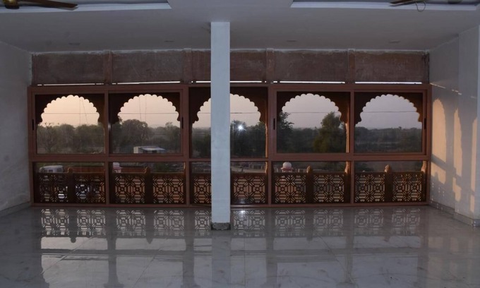 Asind Hotel | Discover Rajrani Heritage Resort: Family-Friendly Retreat