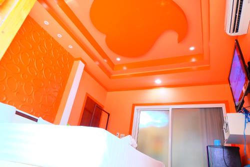 Nakhon Sawan Hotel | Family-Friendly Stay at Rak Kun Resort 2 with Dining Options