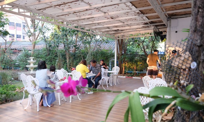 Nakhon Sawan Hotel | Cozy Rakkan Resort 2: Family-Friendly with Breakfast Included