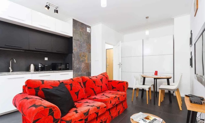 Warszawskie Apartment | Cozy Apartment GO Rakowicka 22J/71 with WiFi & Balcony