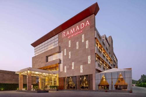 Aligarh Hotel | Discover Ramada by Wyndham Aligarh: Relaxing Spa & Pool