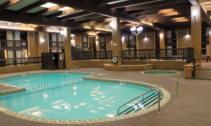 Alpena Hotel | Convenient Stay at Ramada by Wyndham Alpena with Spa & Pool