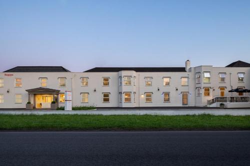Cheltenham Hotel | Comfortable Stay at Ramada by Wyndham Cheltenham