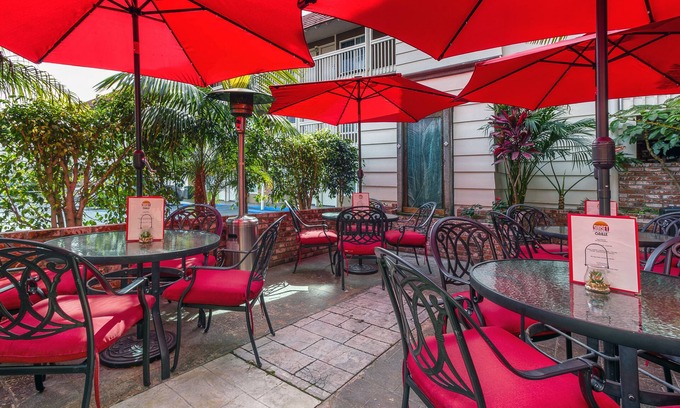 Downtown Hotel | Relax at Ramada by Wyndham Costa Mesa/Newport Beach