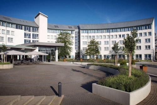 Leubnitz-Neuostra Hotel | Pet-Friendly Ramada by Wyndham Dresden with Ocean Views