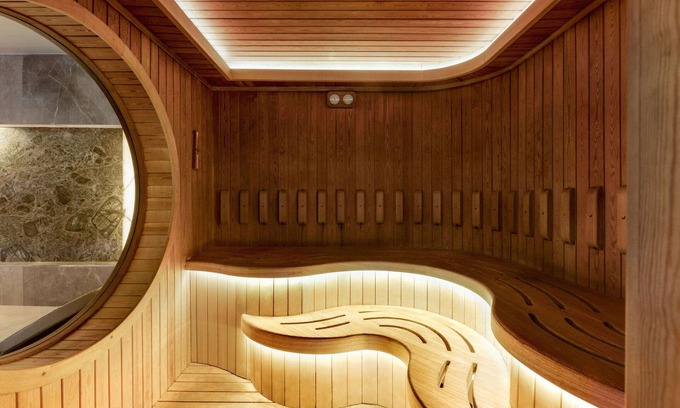 Asmali Mescit Hotel | Elegant Ramada by Wyndham Istanbul Pera with Spa & Dining