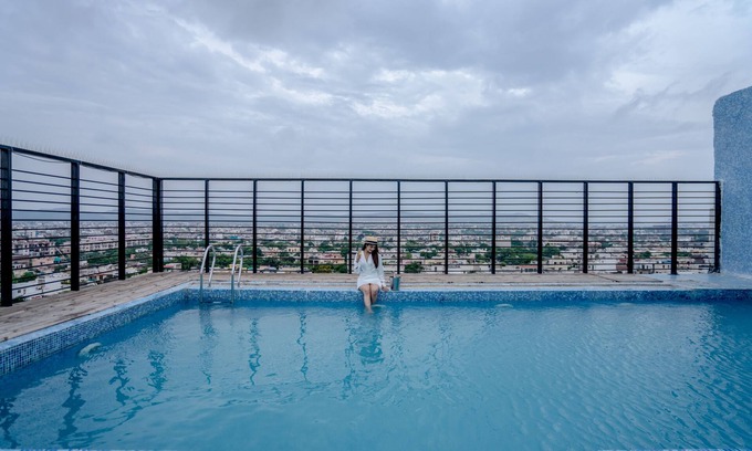 Vidhyadhar Nagar Hotel | Explore Ramada by Wyndham Jaipur North with Pool & Dining