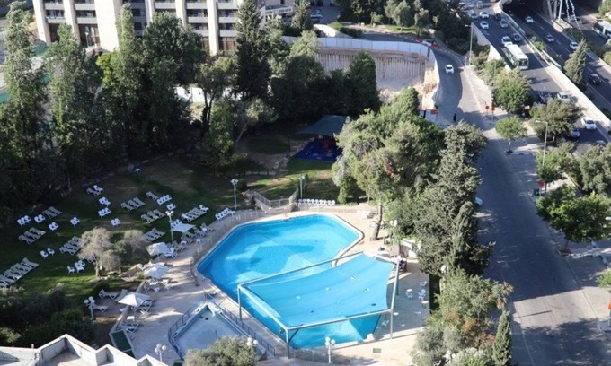 Kiryat HaLeom Condo | Relax at Ramada By Wyndham Jerusalem: Private Suites Awaits