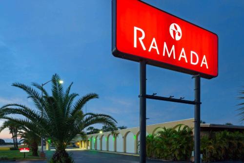 Lake Placid Hotel | Pet-Friendly Retreat at Ramada by Wyndham Lake Placid