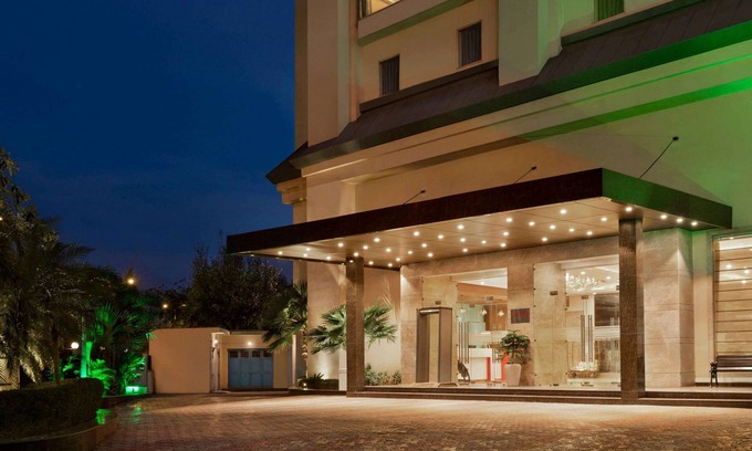 Pitampura Hotel | Discover Ramada by Wyndham New Delhi Pitampura Today!