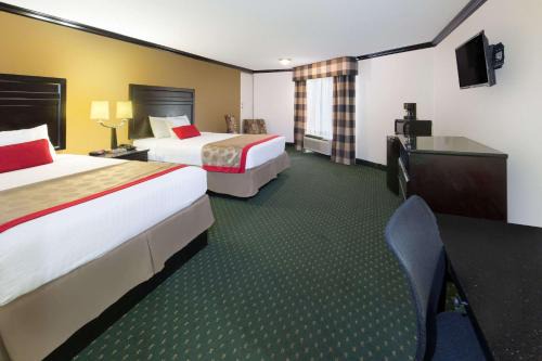 Ontario Hotel | Convenient Getaway at Ramada by Wyndham Ontario