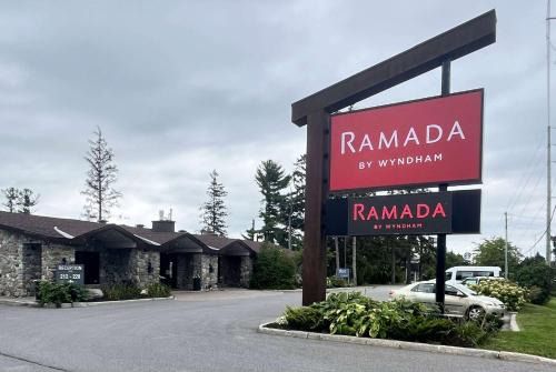 Ottawa Division Hotel | Explore Ramada by Wyndham Ottawa: Poolside Retreat Awaits