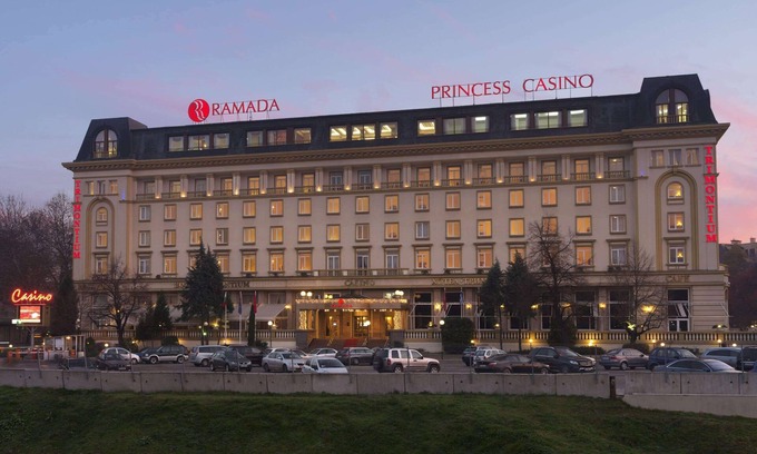 Plovdiv Center Hotel | Ramada by Wyndham Plovdiv Trimontium: Family-Friendly Retreat