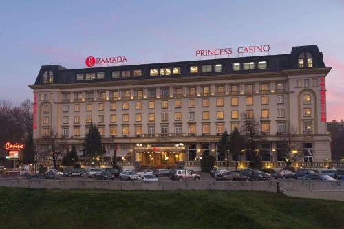 Plovdiv Center Hotel | Discover Ramada by Wyndham Plovdiv Trimontium - 4-Star Retreat