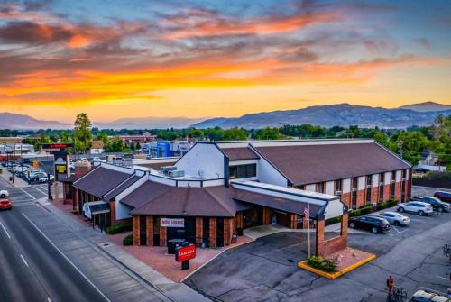 Richfield Hotel | Pet-Friendly Getaway at Ramada by Wyndham Richfield UT