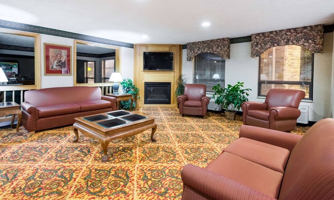 Strasburg Hotel | Discover Comfort at Ramada by Wyndham Strasburg Dover