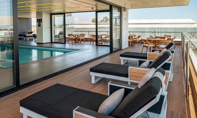 Baja California Hotel | Discover Ramada Encore: 4-Star Hotel Near Guadalajara Airport