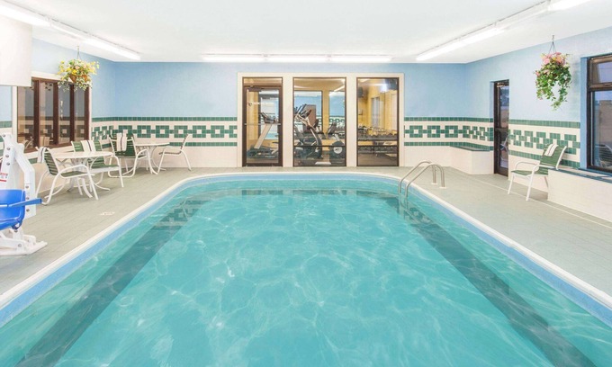 Forsyth Hotel | Budget-Friendly Stay at Ramada Limited Decatur with Pool