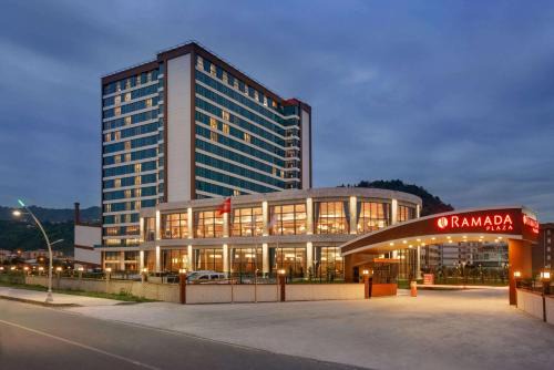 Rize Hotel | Elegant Ramada Plaza Rize: Oceanfront Pool & Spa Retreat