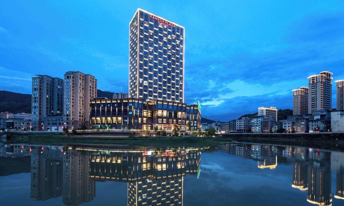 Zhenghe County Hotel | Budget-Friendly Stay at Ramada Plaza by Wyndham Zhenghe