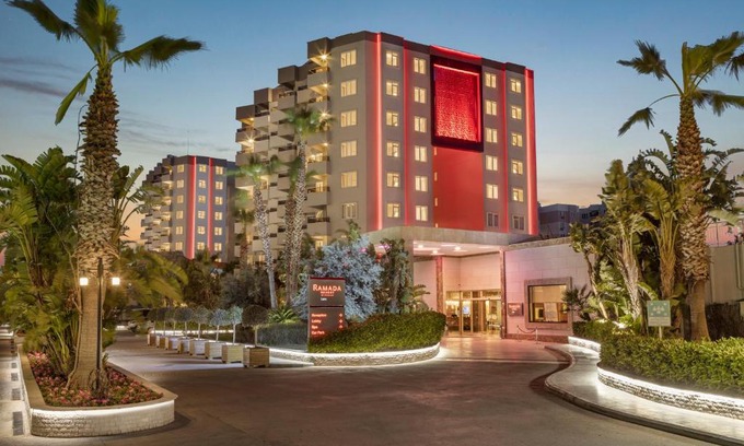 Lara Hotel | Discover Ramada Resort By Wyndham Lara: Beachfront Bliss