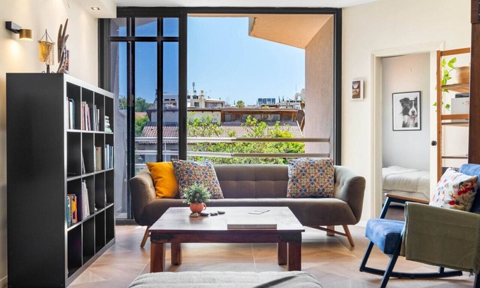 Ramat Hasharon Apartment | Ramat Hasharon Duplex Rooftop Oasis with Shelter